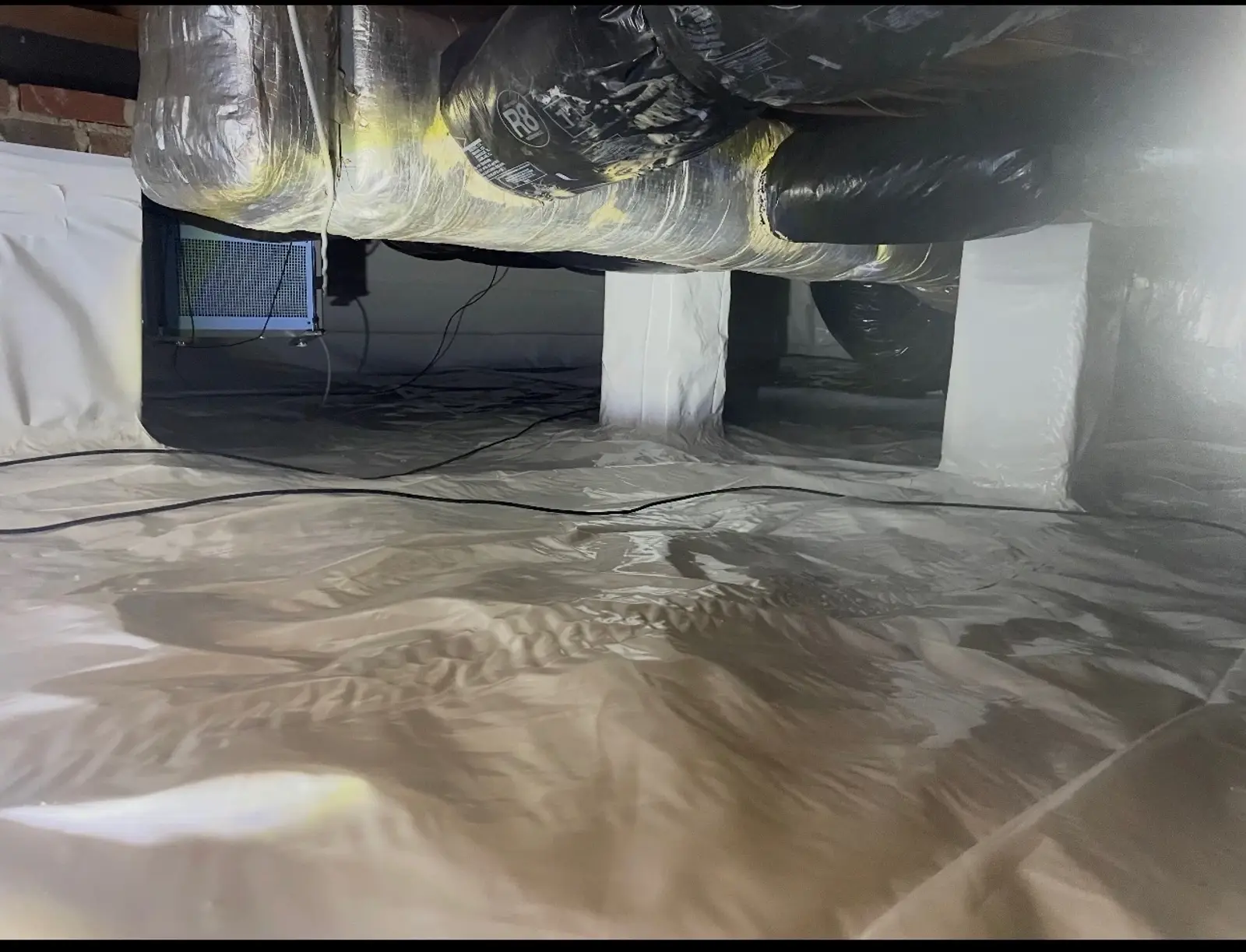 Clean, dry, encapsulated crawlspace